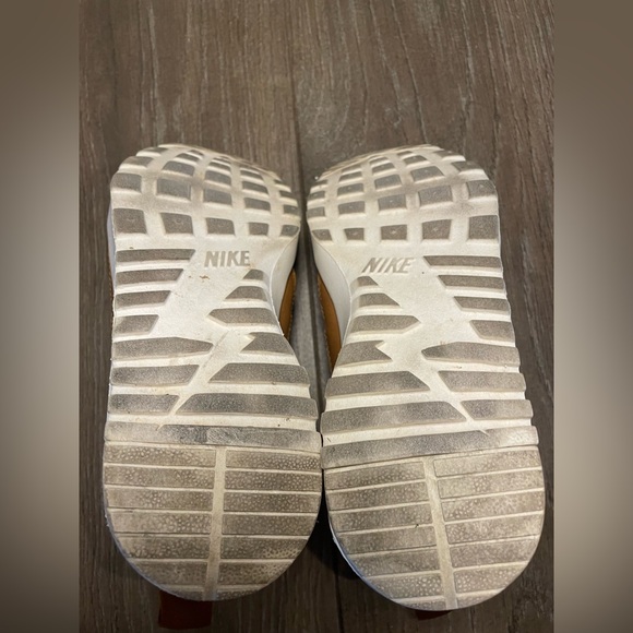 Nike Air Max Thea Mid Womens Chelsea Shoes Brown Size 8 - Picture 4 of 5